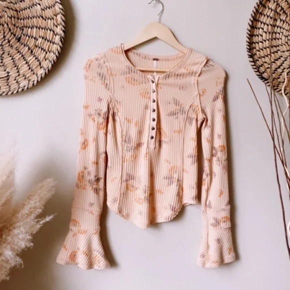 Free People Layer Me Henley Long Sleeve Top in Peach Size XS - Picture 2 of 11